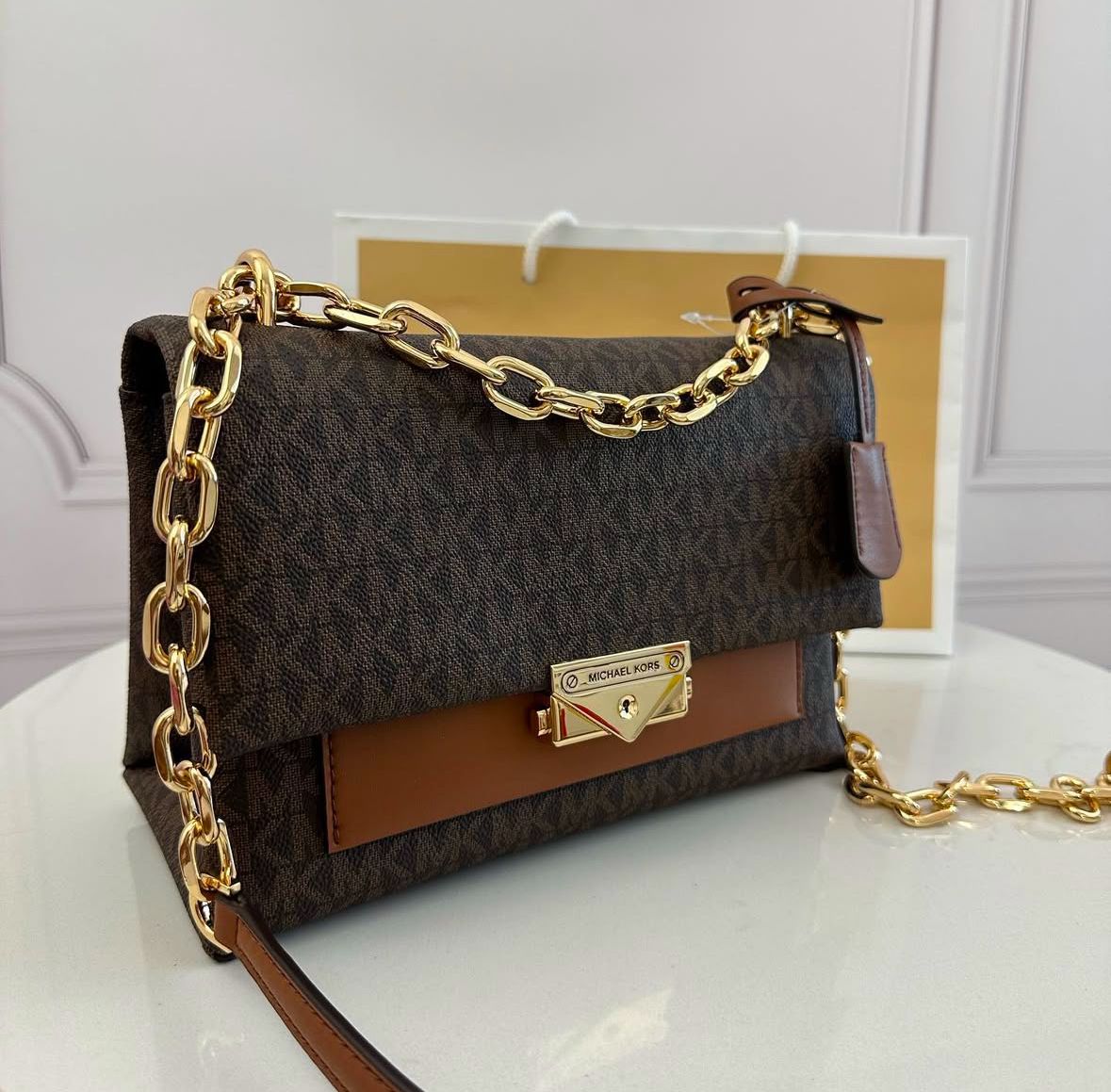 Michaell Kors sCece Medium Logo Shoulder Bag - Image 2