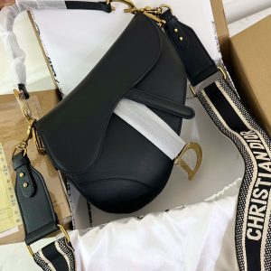 CHRISTIANN DIORR SADDLE HANDBAG CUM CROSSBODY