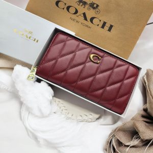 LATEST COACHH WALLET IN STOCK