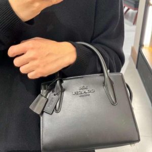 COACHH ANDREA CARYALL