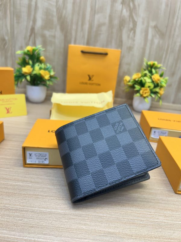 LOUISS VUITTONN Premium Men’s wallet