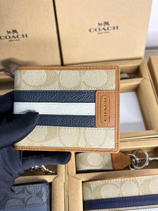 COACHH PREMIUM QUALITY LEATHER WALLETS WITH KEY CHAIN - Image 2