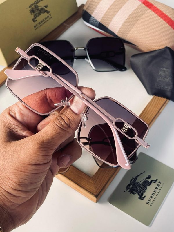 BURBERRYY-SUNGLASSESS - Image 5