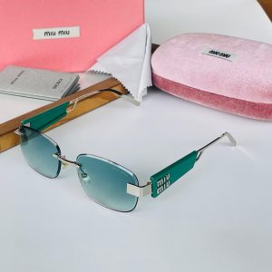 MIU-MIU-SUNGLASSESS