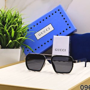 GUCCII SUNGLASSESS