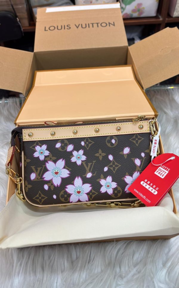 LVV x TM POCHETTE ACCESSORIES