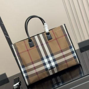 BURBERRYY  DENNY CHECKS TOTE BAG