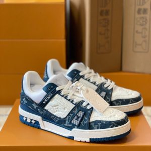 LVV Trainer White Blue With All Accessories