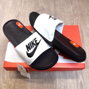 Nikee Victori One Girls Flip-Flops