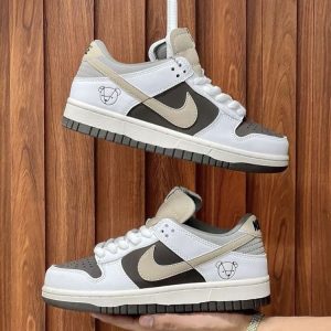 NIKEE SB DUNK OTOMO KOTSUHIRO D BRN