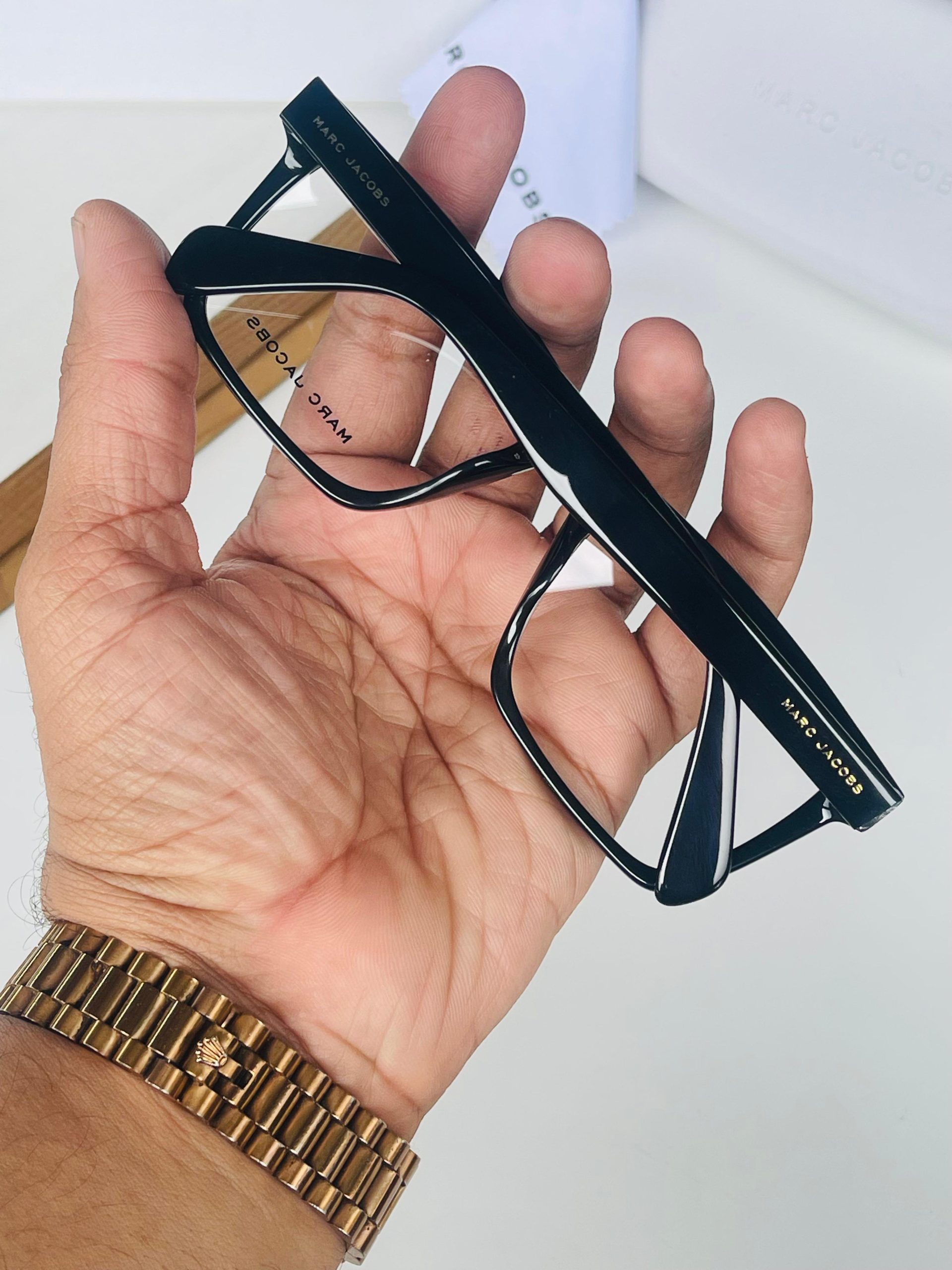 MARC JACOBSS TRANSPARENT LENS - Image 4