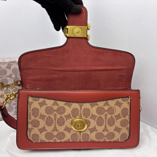 LATEST EDITION COACHH TABBY SHOULDER BAG - Image 6