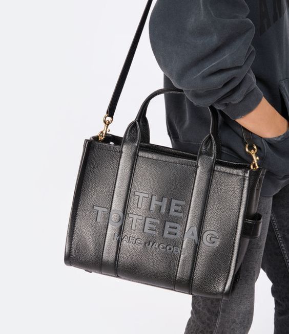 MARCC JACOBSS THE TOTE BAG - Image 3