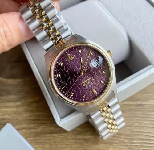 Viviennee Westwoodd - Image 5