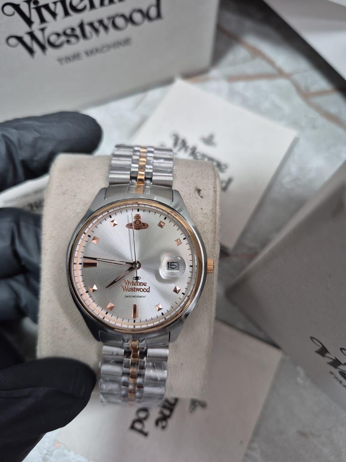 Viviennee Westwoodd - Image 3