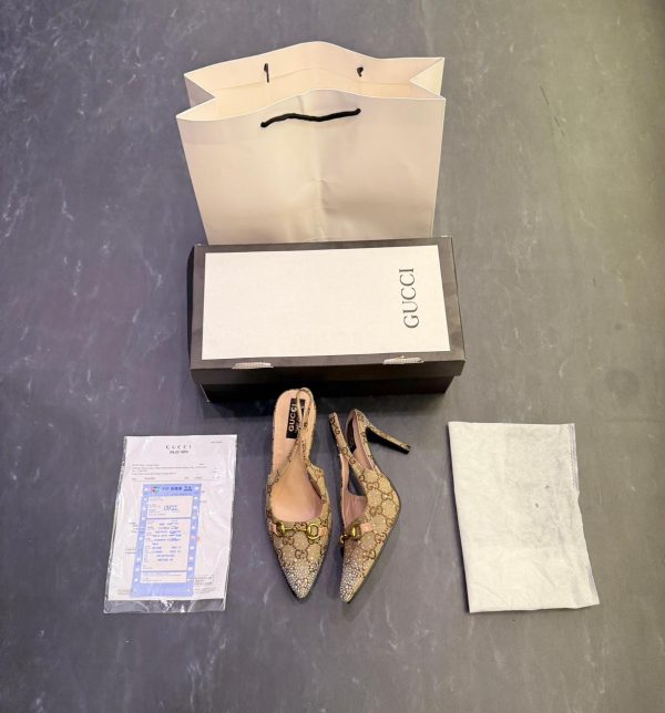 GUCCII LEATHER HEELS - Image 4