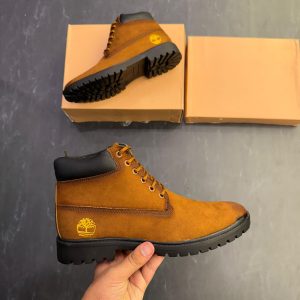 TIMBERLANDD HIGH BOOTS