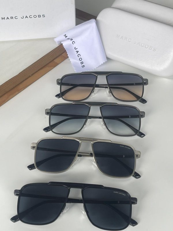 MARCC JACOBSS SUNGLASSESS - Image 2