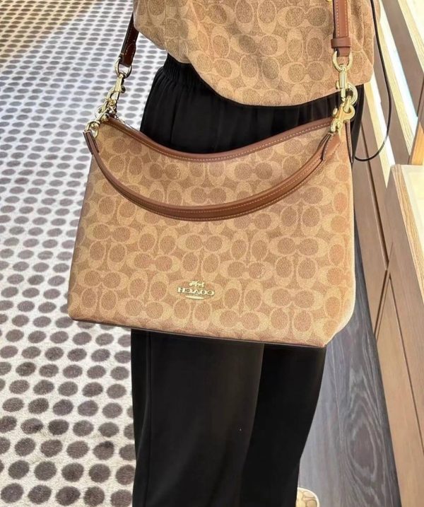 COACHH LAUREL IN SIGNATURE CANVAS LEATHER SHOULDER HOBO BAG - Image 4