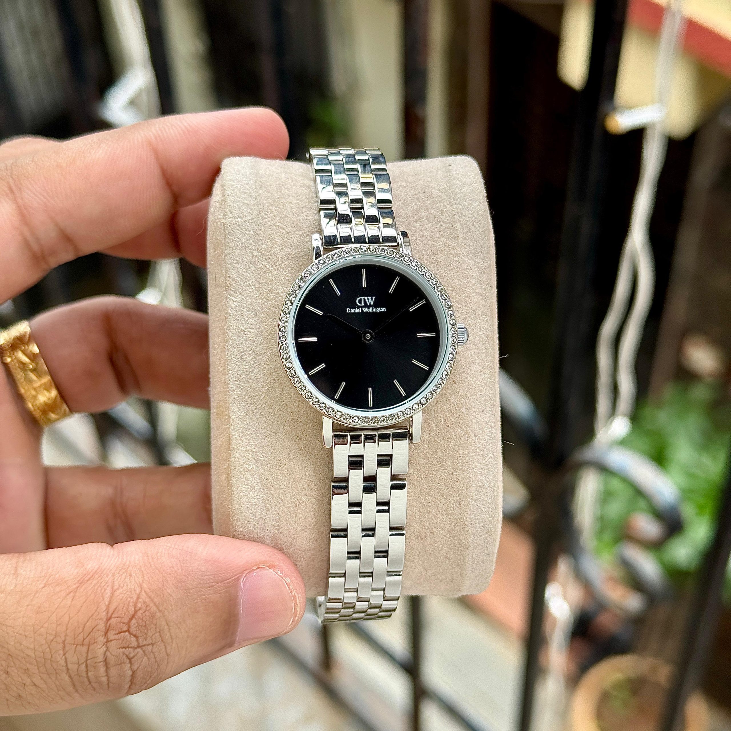 Daniell Wellingtonn - Image 5