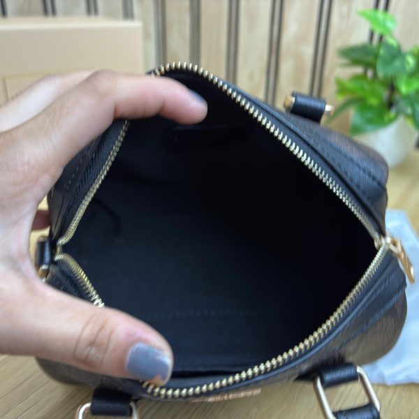 TOMMYY MEDIUM SHOULDER BAG - Image 10