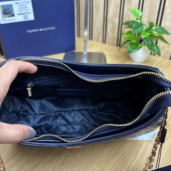 TOMMYY MEDIUM SHOULDER BAG - Image 8