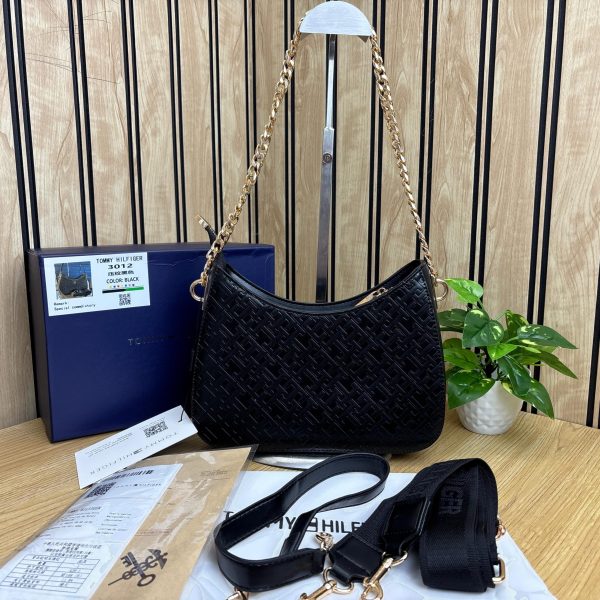 TOMMYY MEDIUM SHOULDER BAG - Image 9