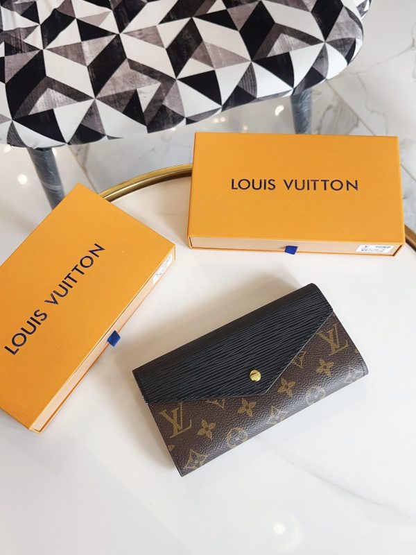 LOUISS VUITTONN WALLET - Image 2