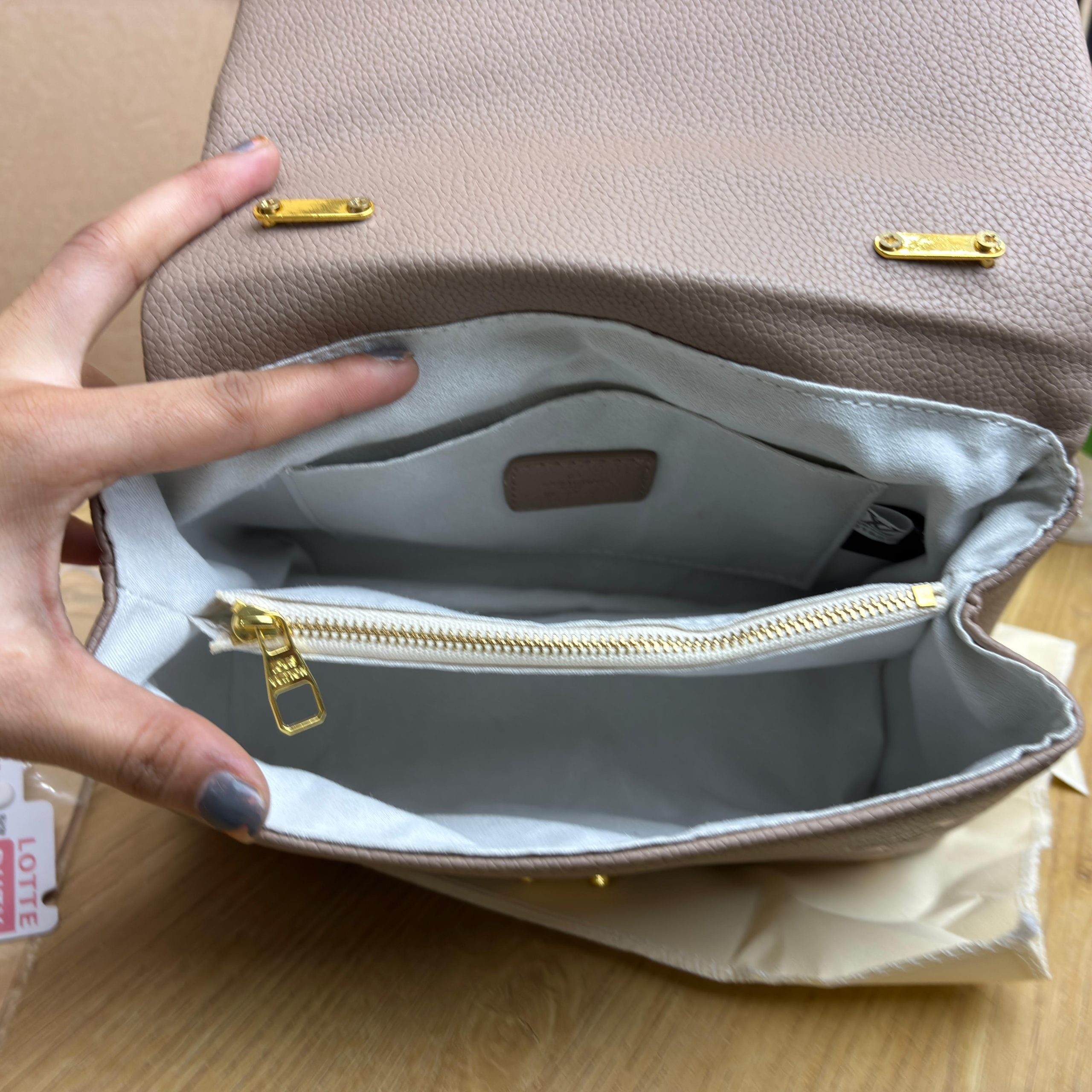 LVV MADELEINE BAG - Image 22