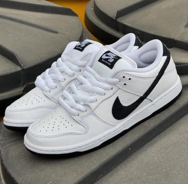Nikee Dunk Low White Black