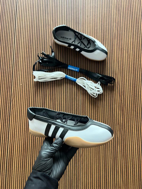 AdidaSs mei ballet