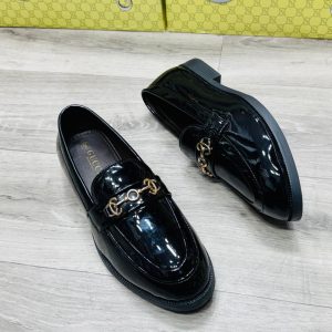 Guccii patent loafers