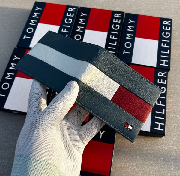 TOMMYY HILFIGERR - Image 4