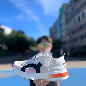 Onn Cloudboom Strike White Orange