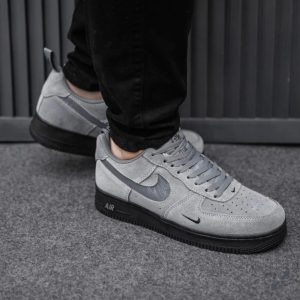 NIKEE AIRFORCE LV8 GREY