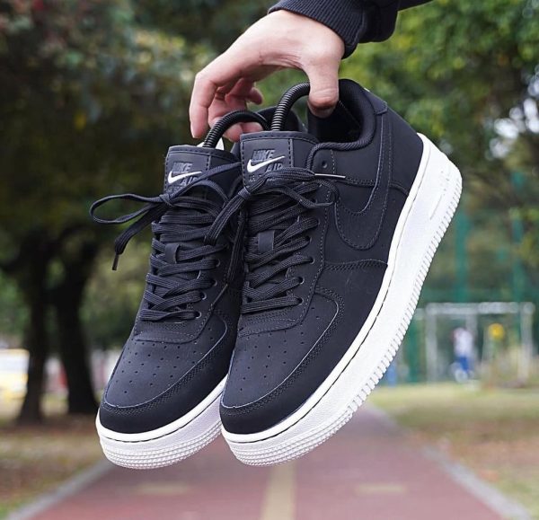 Nikee Airforce 1 "Off Nior"