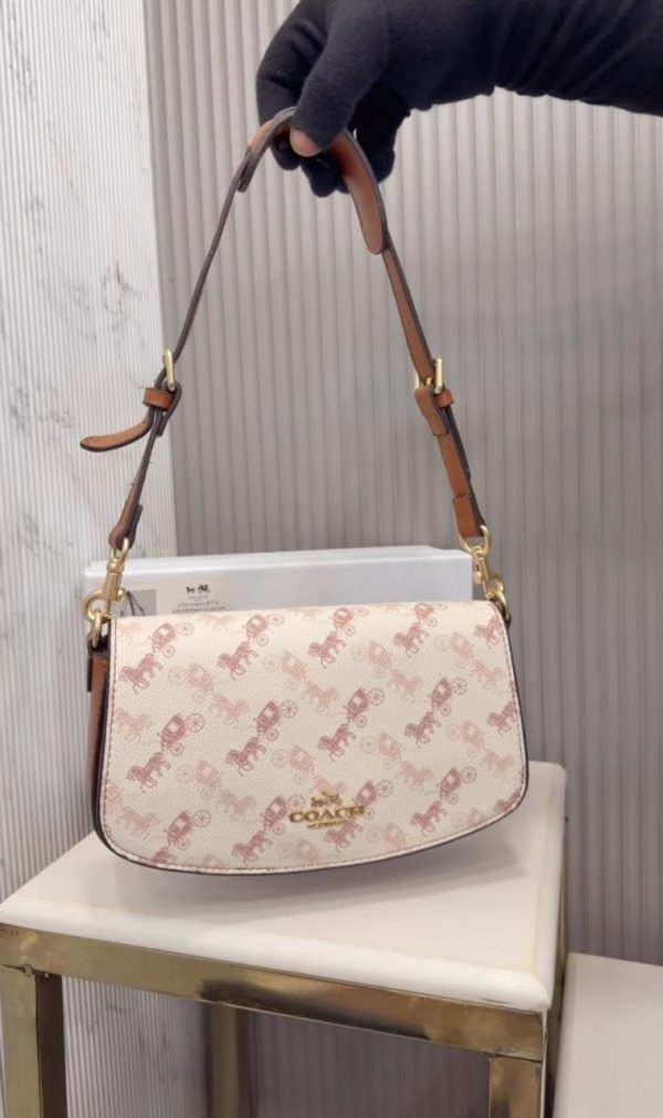 LATEST COACHH SLING - Image 4
