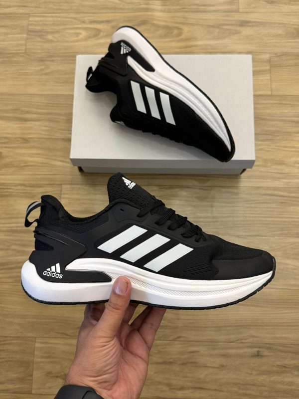 Adidass bounce 2025