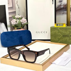 GUCCII