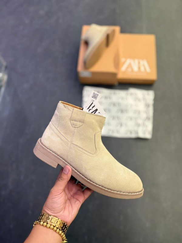 ZARAA LEATHER ZIP LIGHT BROWN CHELSEA BOOT
