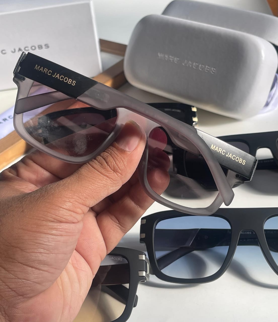 MARC JACOBSS-SUNGLASSES - Image 2