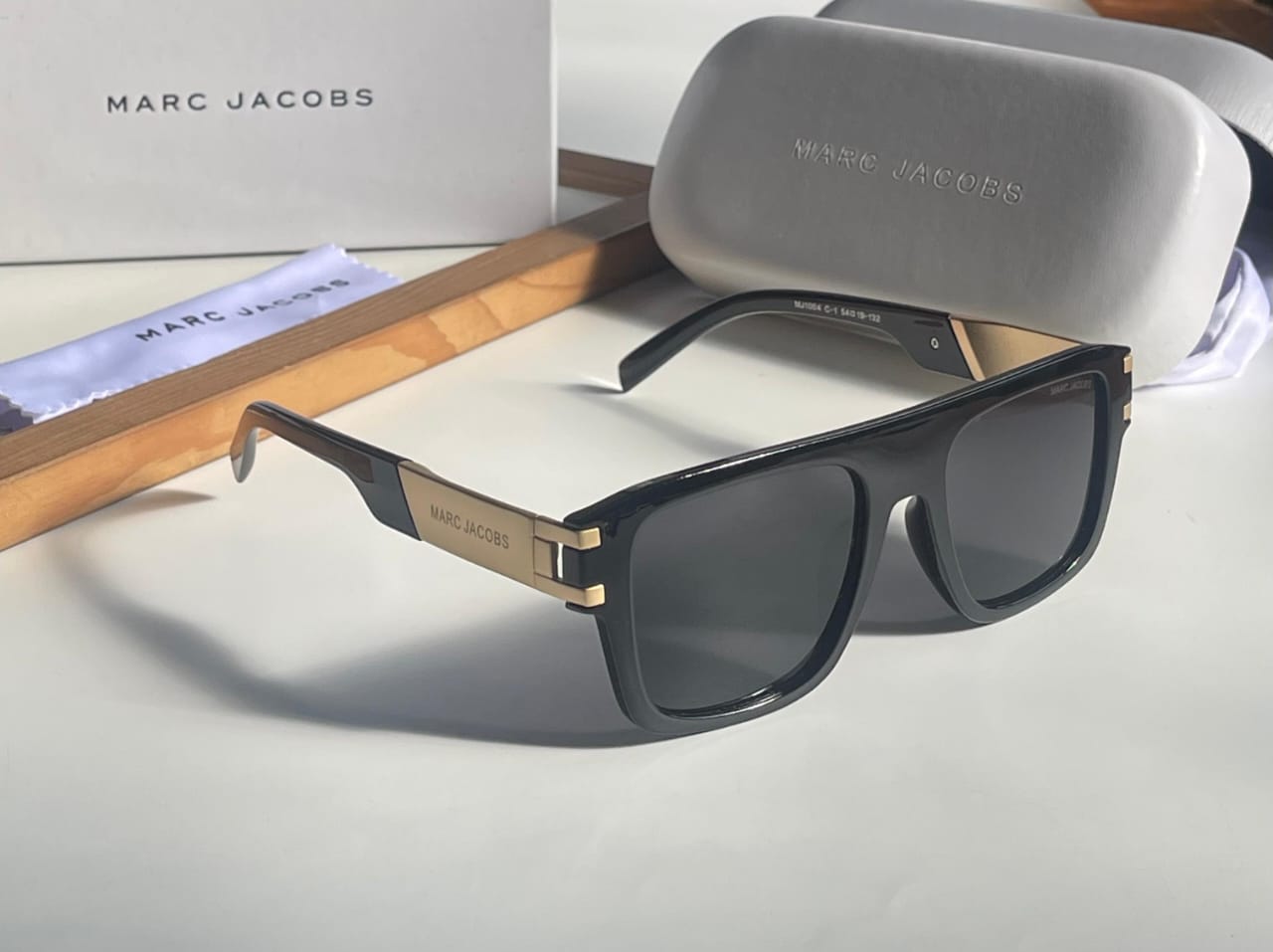 MARC JACOBSS-SUNGLASSES - Image 10