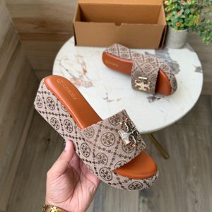 TORYY BURCH WEDGES