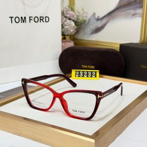 TOM FORDD