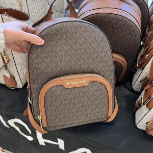 MICHAELL KORSS  JAYCEE MEDIUM LOGO BACKPACK