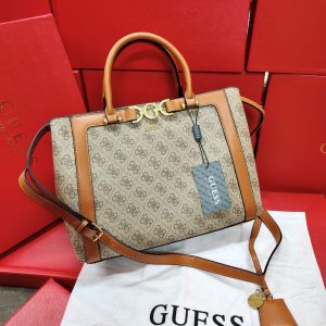 GUESSS   DAGAN SMALL TRI COMPARTMENT SATCHEL BAG