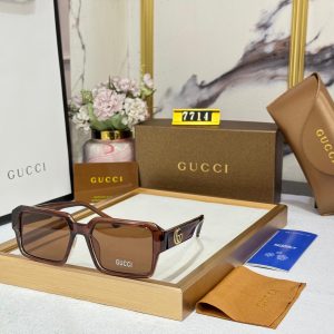 GUCCII WAYFARER