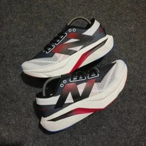 New Balancee SC Elite White Black Red