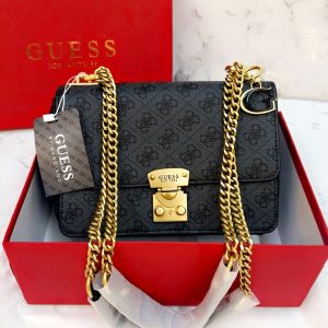 Latest Guesss Shoulder Bag