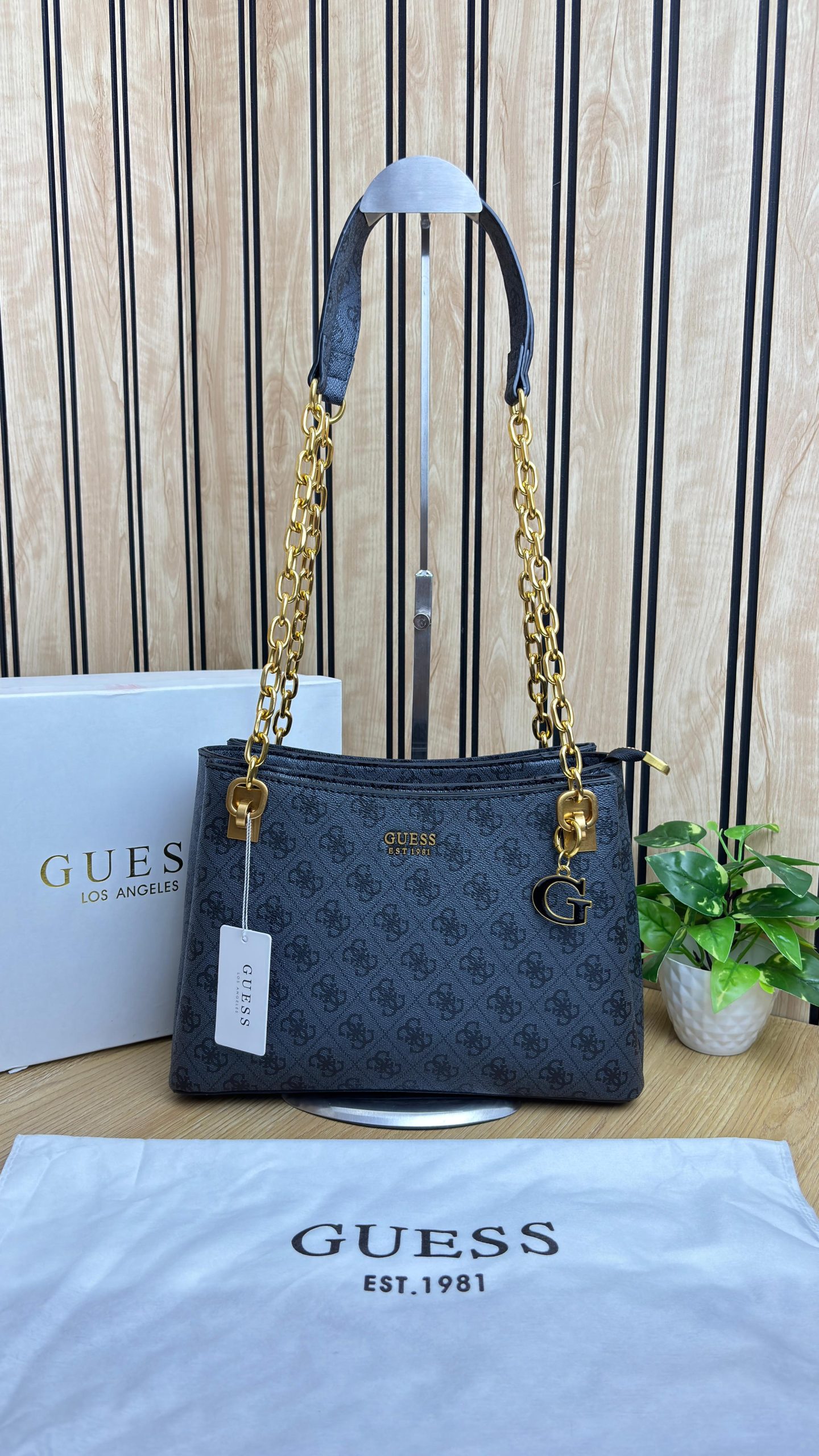 GUESSS SHOULDER BAG PRRMIUM SERIES - Image 7